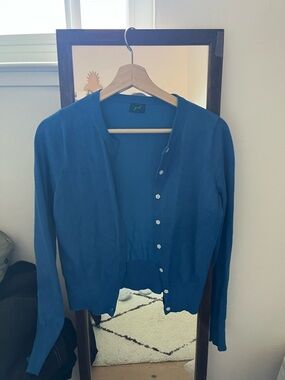 Geel Women's Blue Button-Up Cardigan Sweater